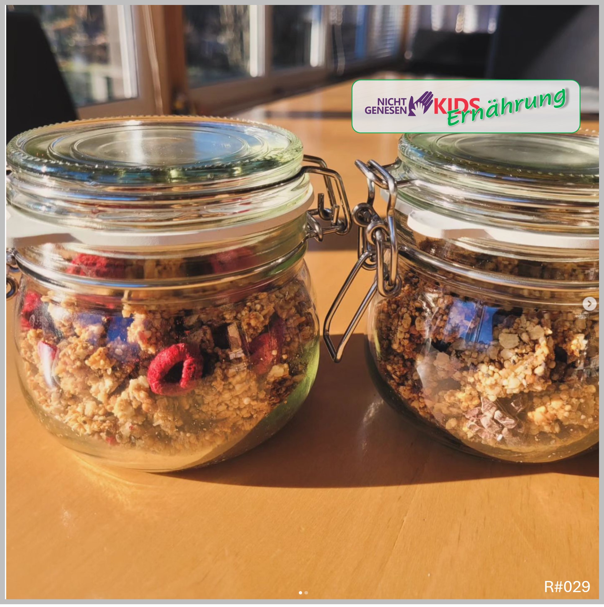 Glutenfreies Granola mit Mandeln und Haselnüssen