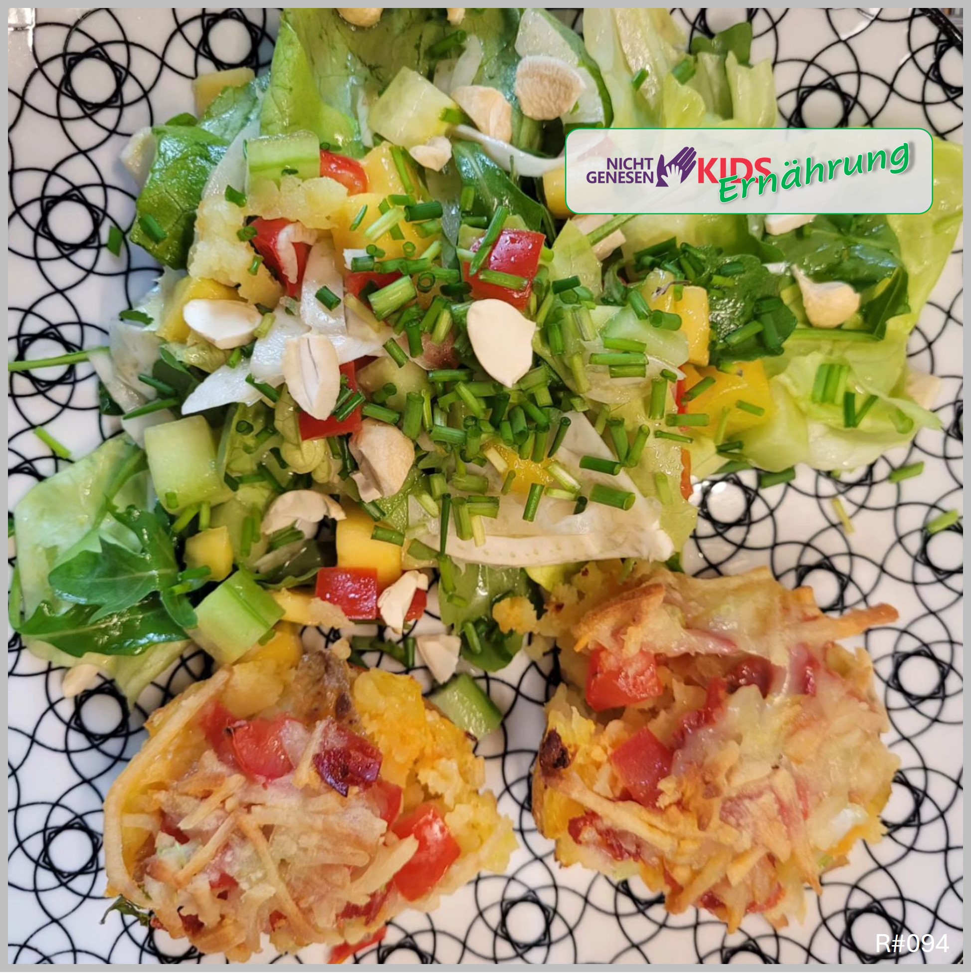 Kartoffelpizzamuffins mit buntem Salat